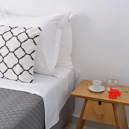 Akrotiri Szálloda 3*