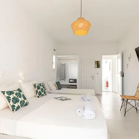 Akrotiri 3* Paro